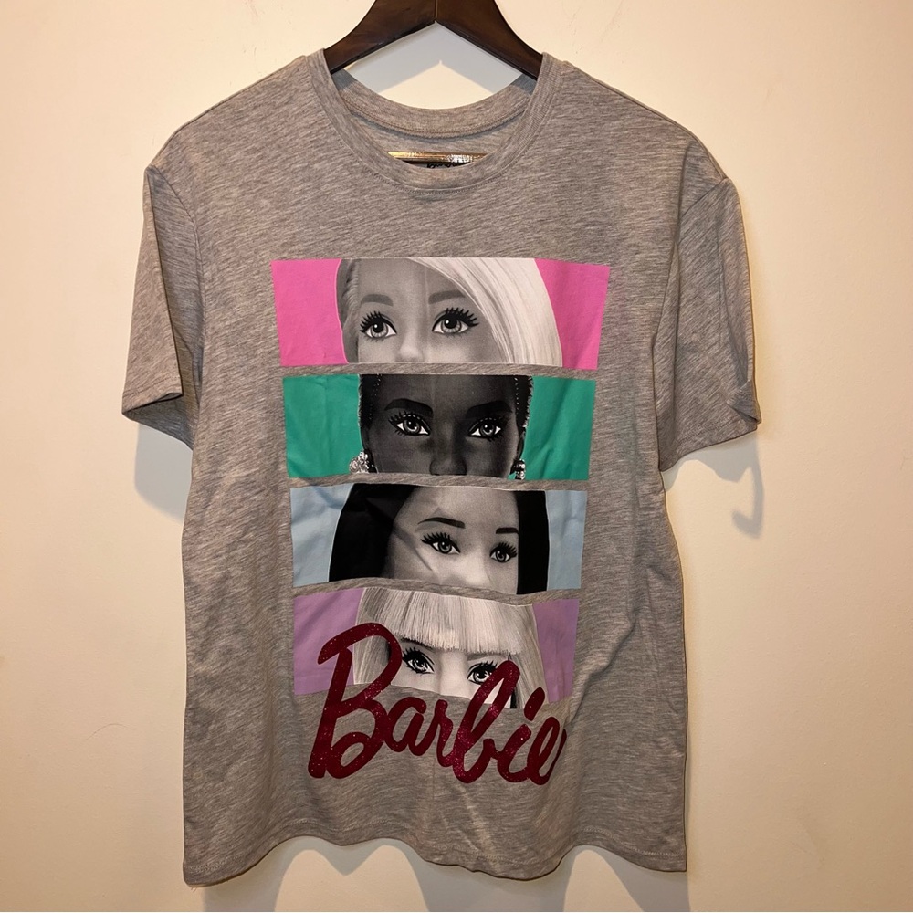 Mattel Barbie Stacked Juniors Short Sleeve Graphic T-shirt NWOT Size Large